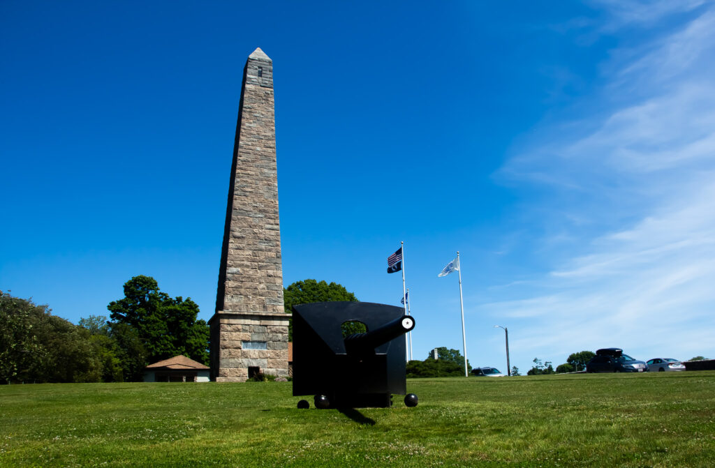 Fort Griswold Tower & Canon